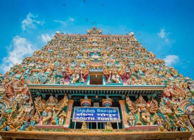 راهنمای جامع سفر به هند: سرزمین رنگ ها و شگفتی ها راهنمای جامع سفر به هند: سرزمین رنگ ها و شگفتی ها